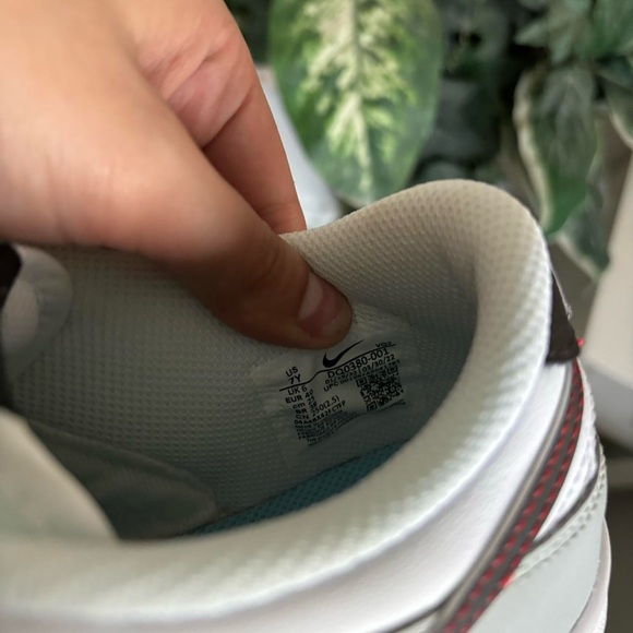 Authentic Nike dunks grey fog lottery edition with scratch off charm - Picture 8 of 8